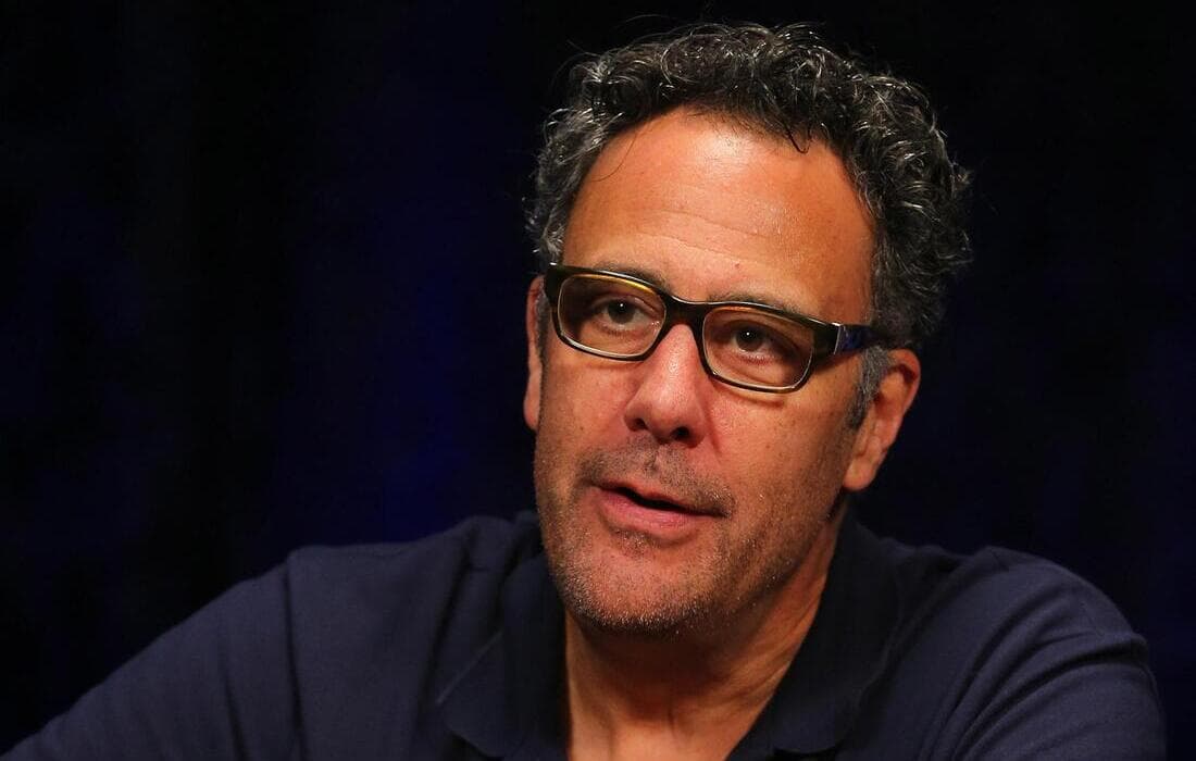 Brad Garrett Comedy Club at MGM Grand Hotel and Casino Featured Live Event Tickets & 2024