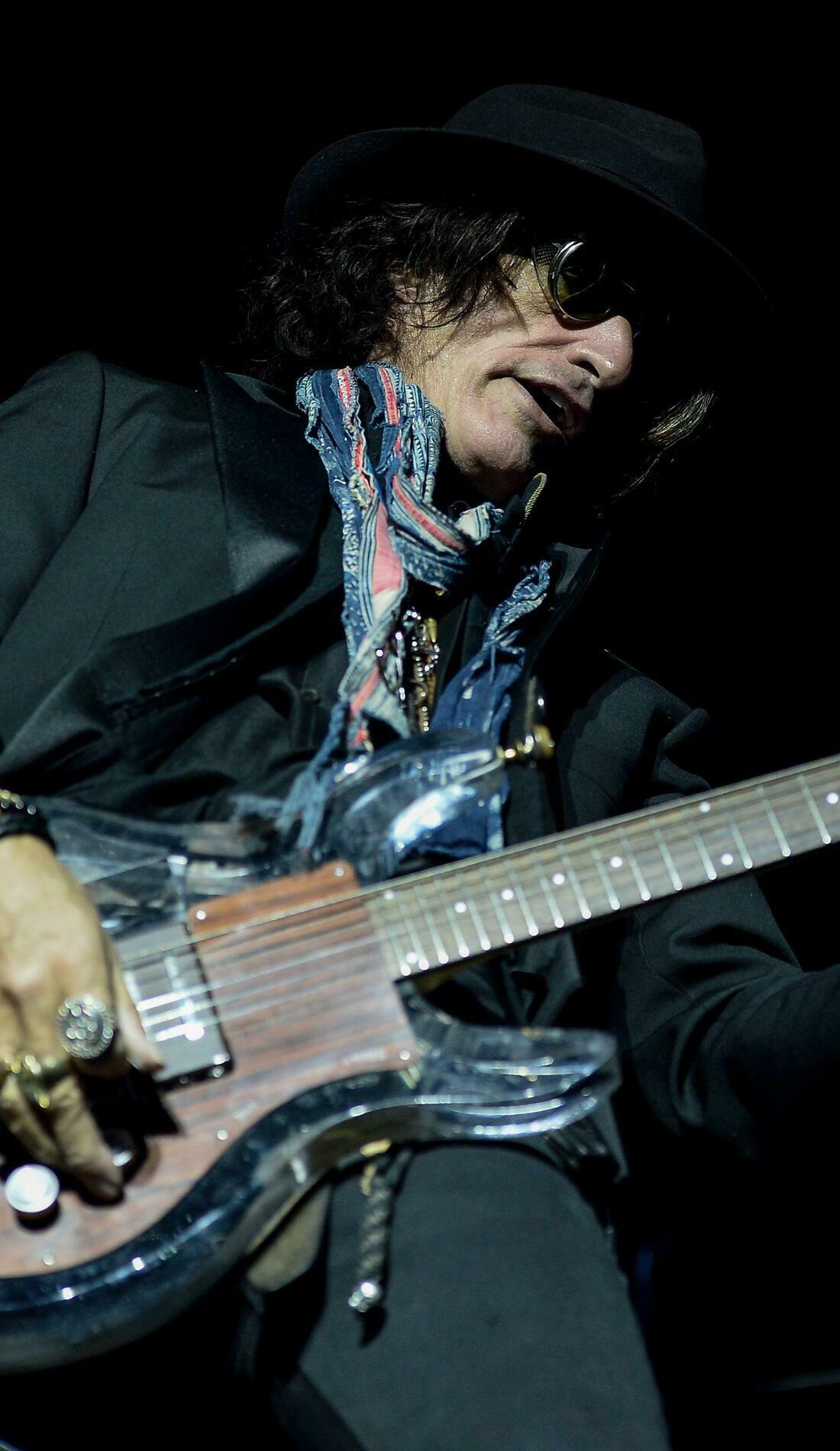 Joe Perry Concert Tickets, 20232024 Tour Dates & Locations SeatGeek