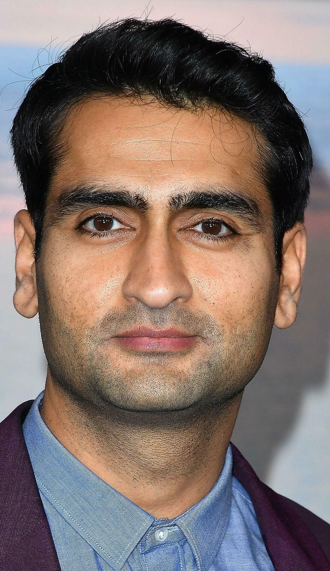 Kumail Nanjiani in Boston, 2024 Showtime Tickets SeatGeek