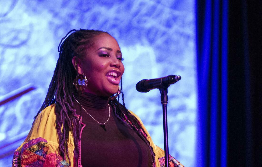 Lalah Hathaway