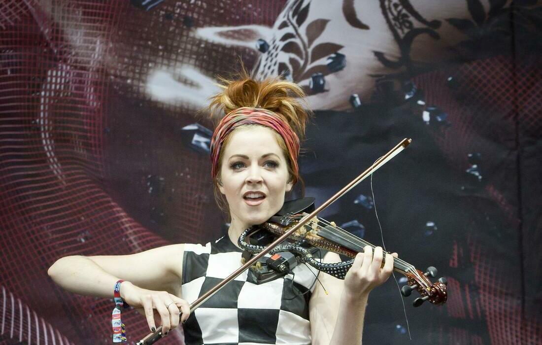 Lindsey Stirling with Walk Off The Earth