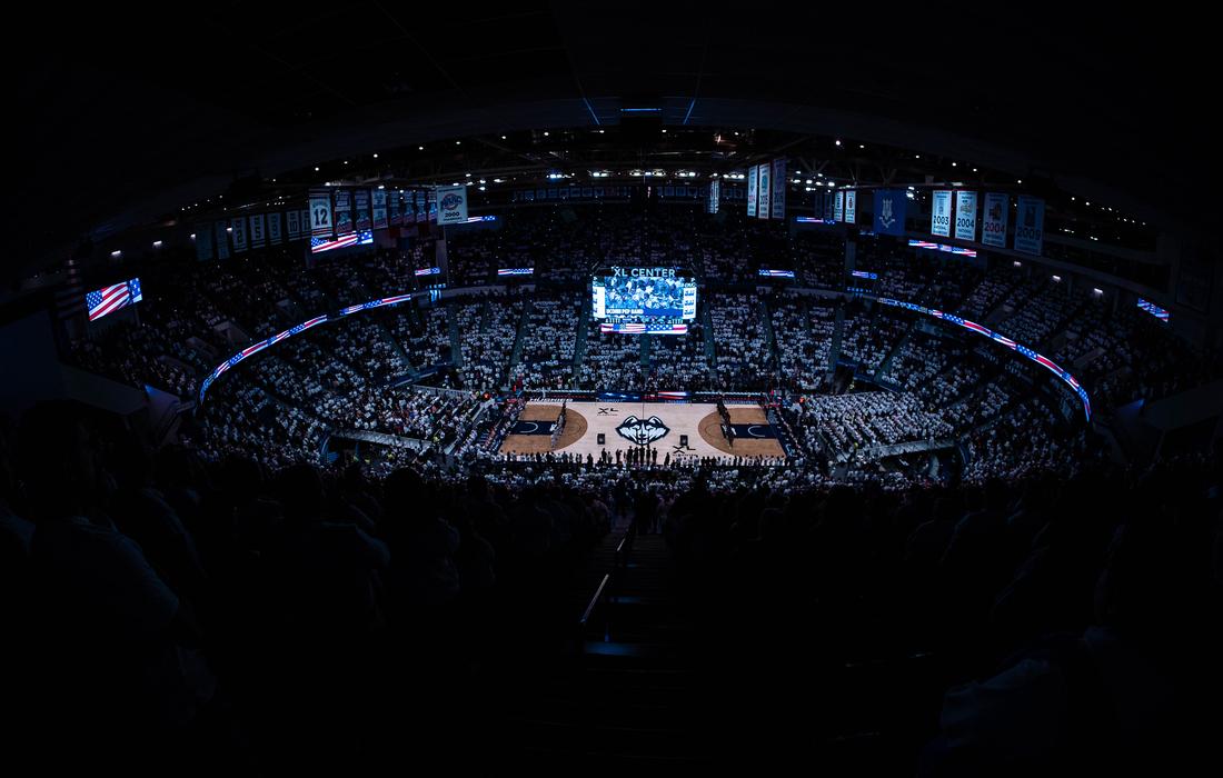 UConn Huskies Mens Basketball