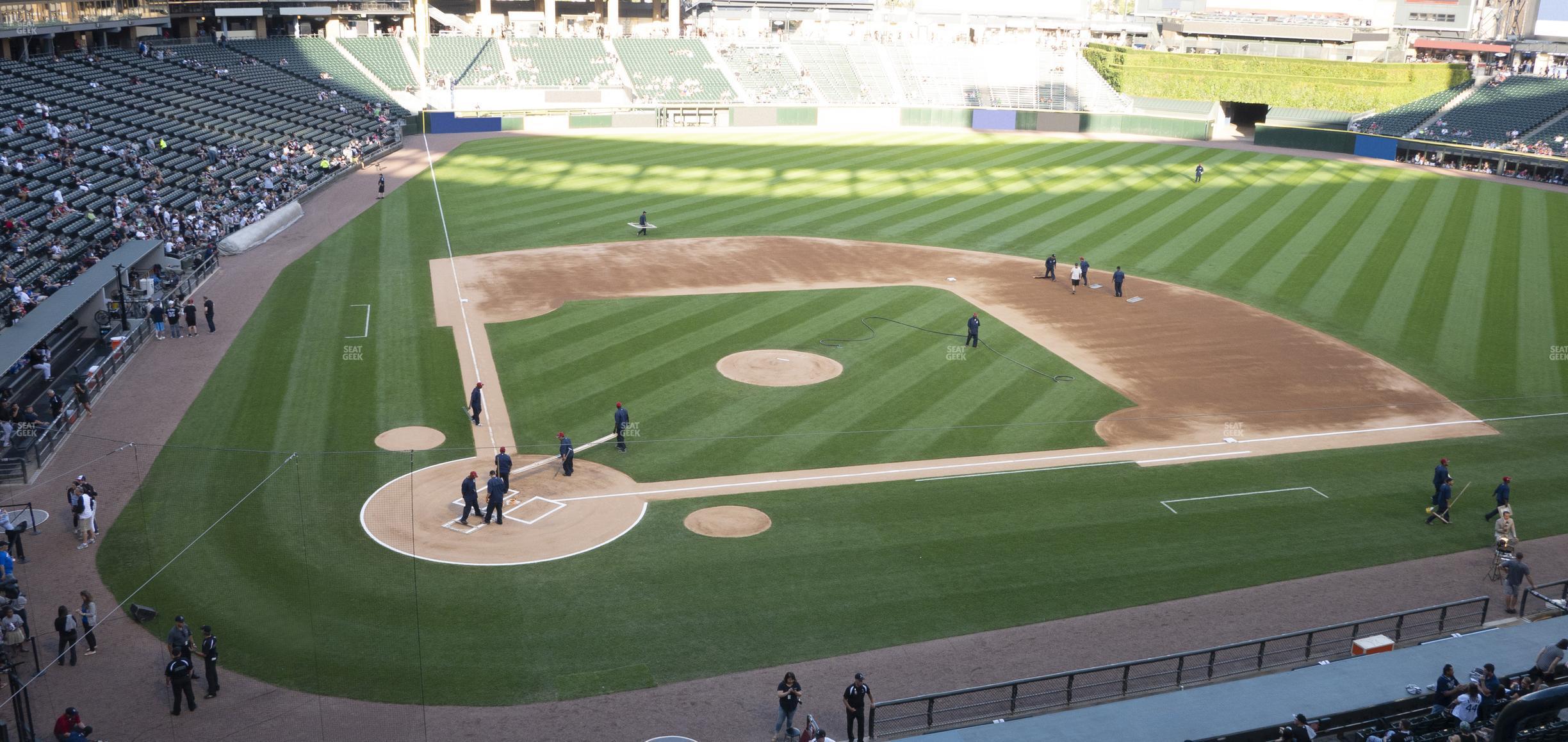 Seating view for Guaranteed Rate Field Section 329