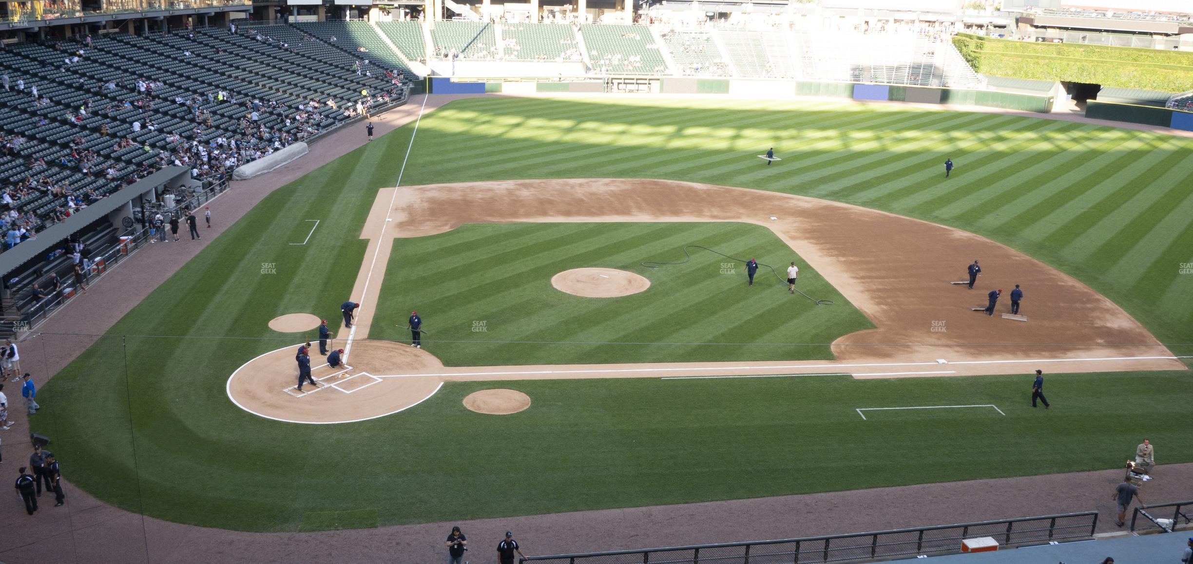 Seating view for Guaranteed Rate Field Section 328