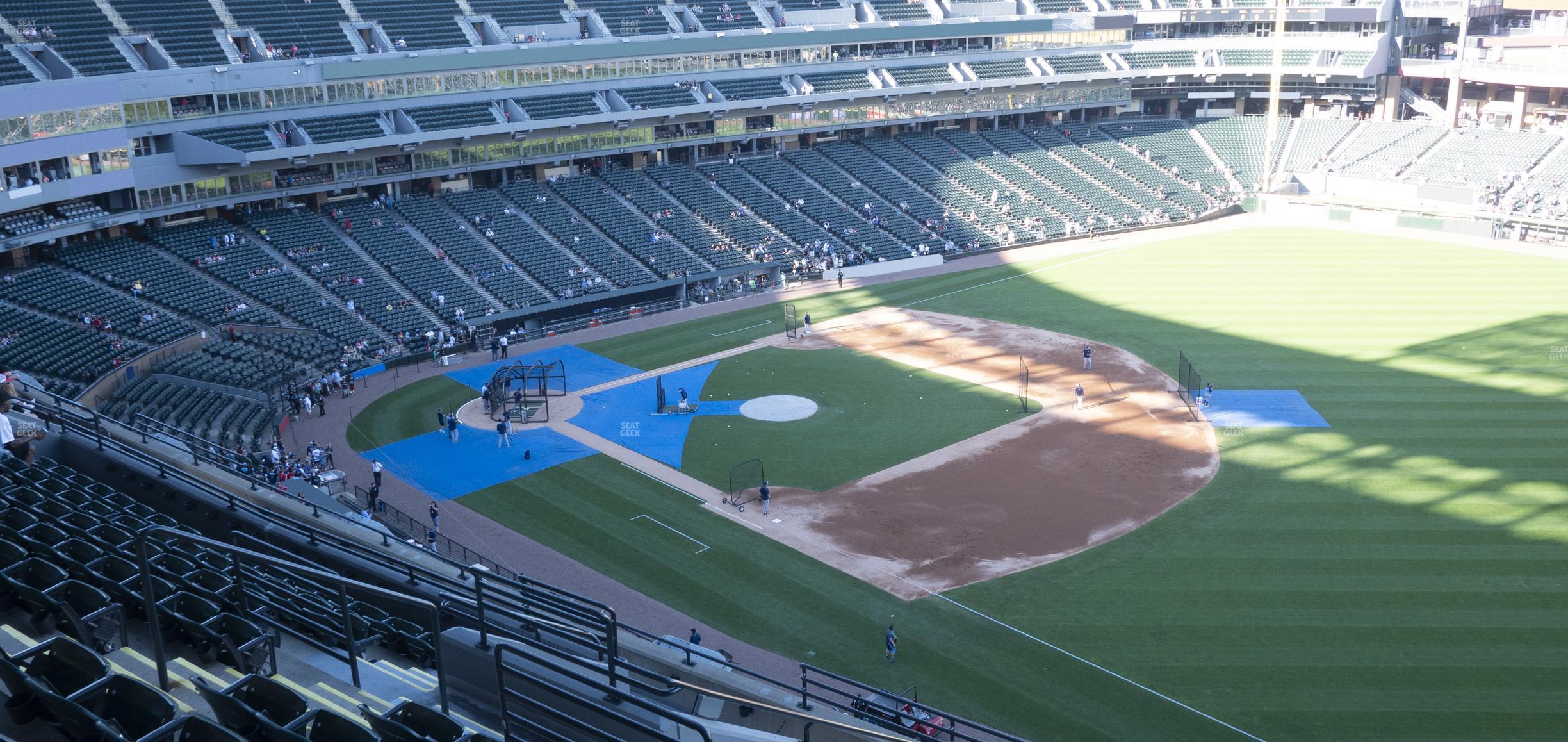 Seating view for Guaranteed Rate Field Section 516