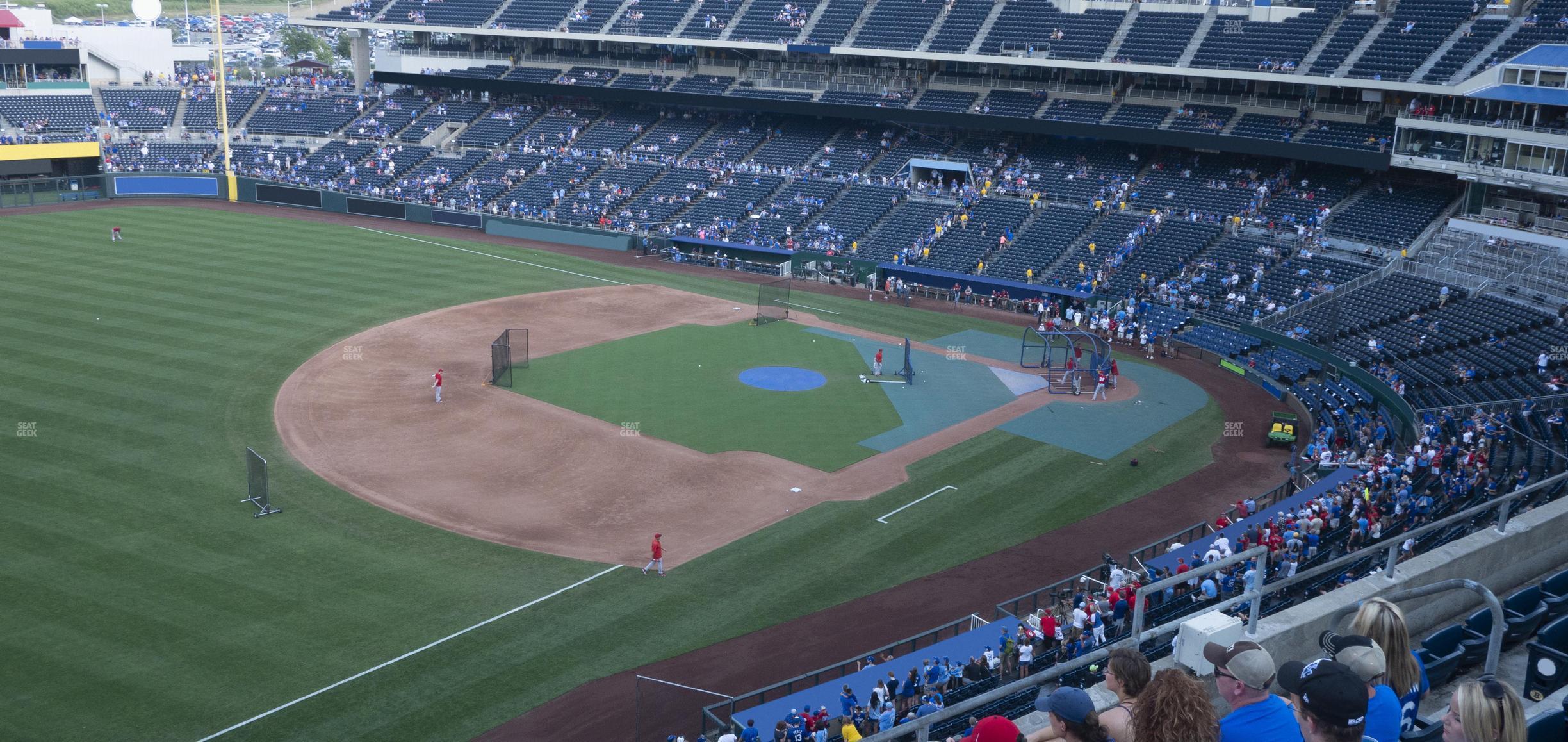 Seating view for Kauffman Stadium Section 405 R