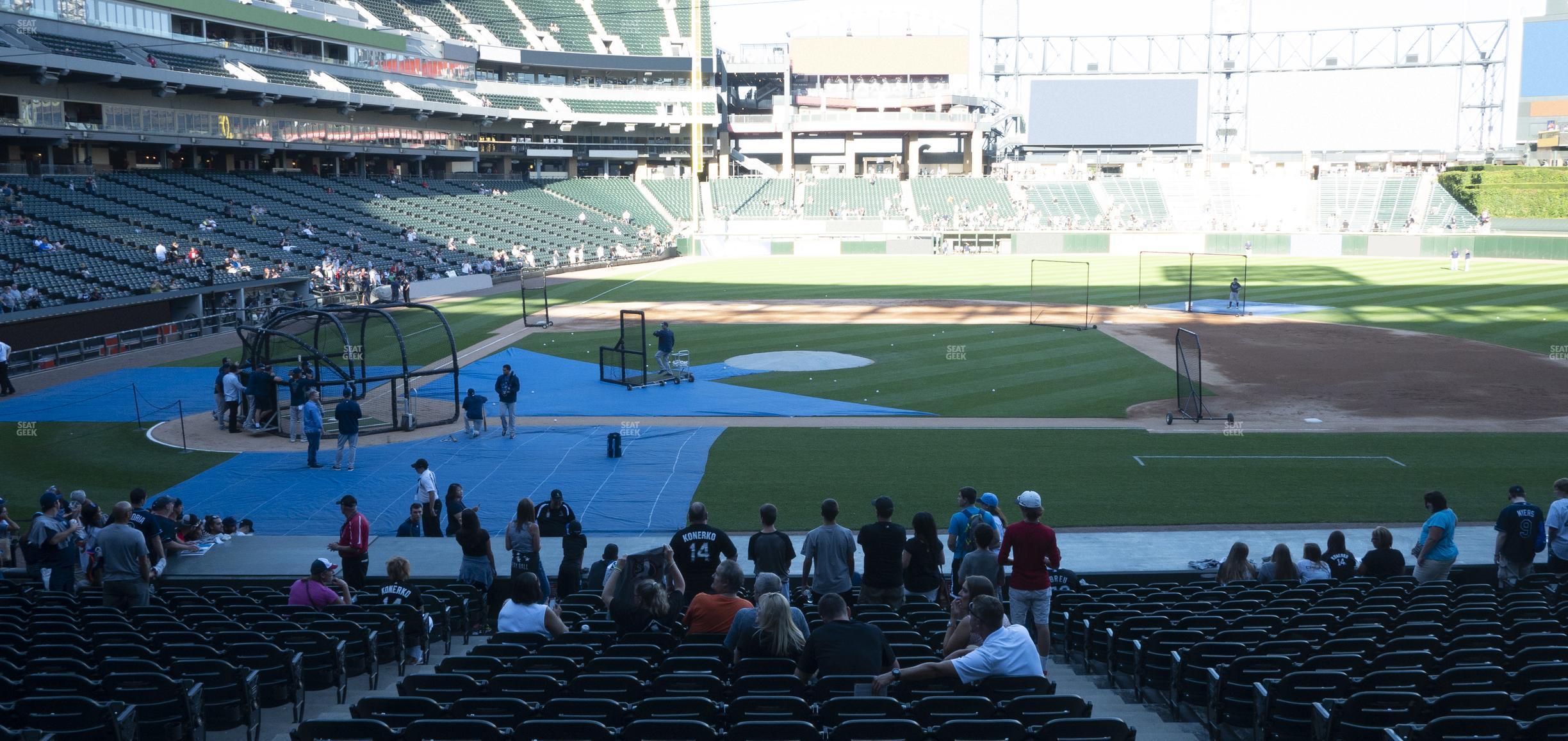 Seating view for Guaranteed Rate Field Section 126