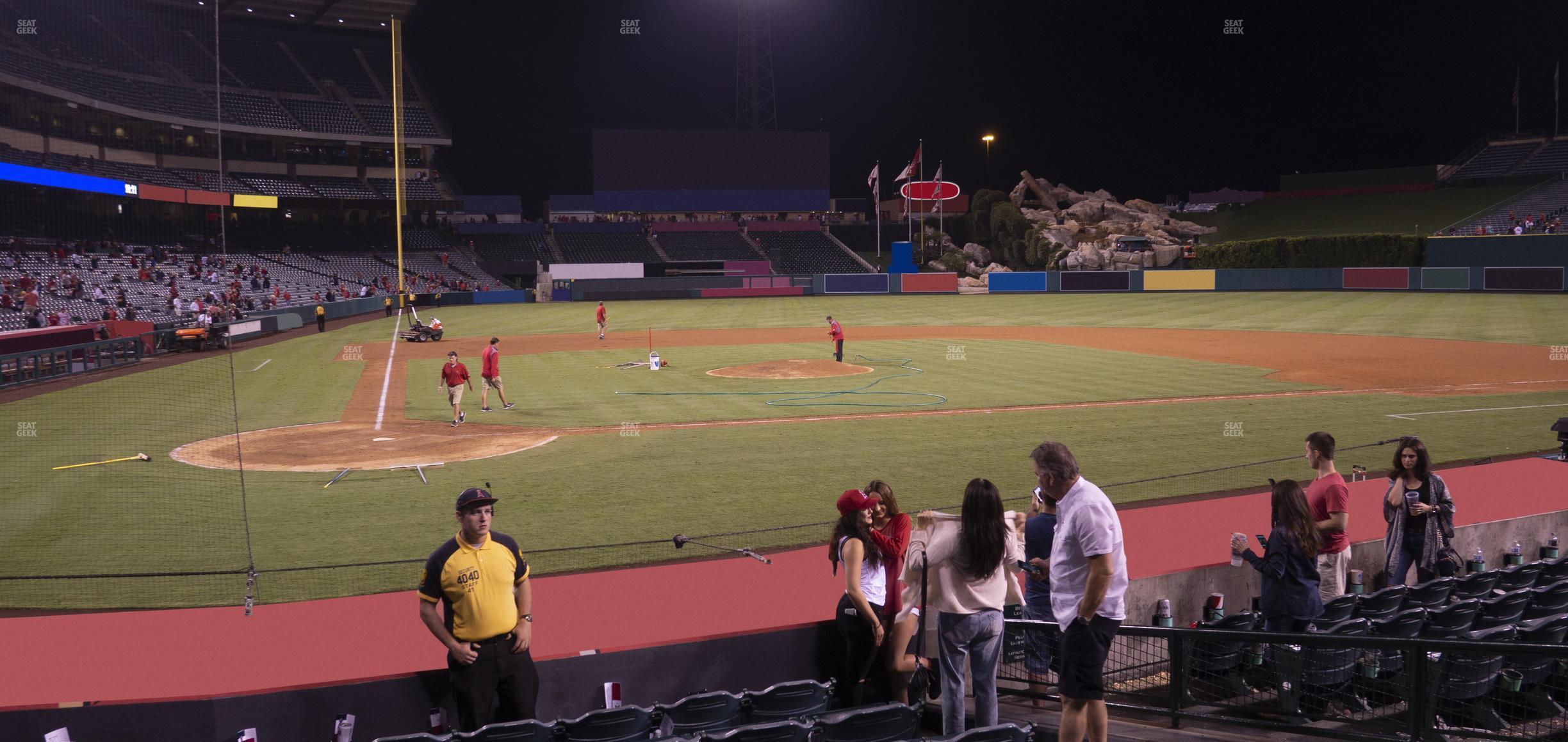 Seating view for Angel Stadium of Anaheim Section 122