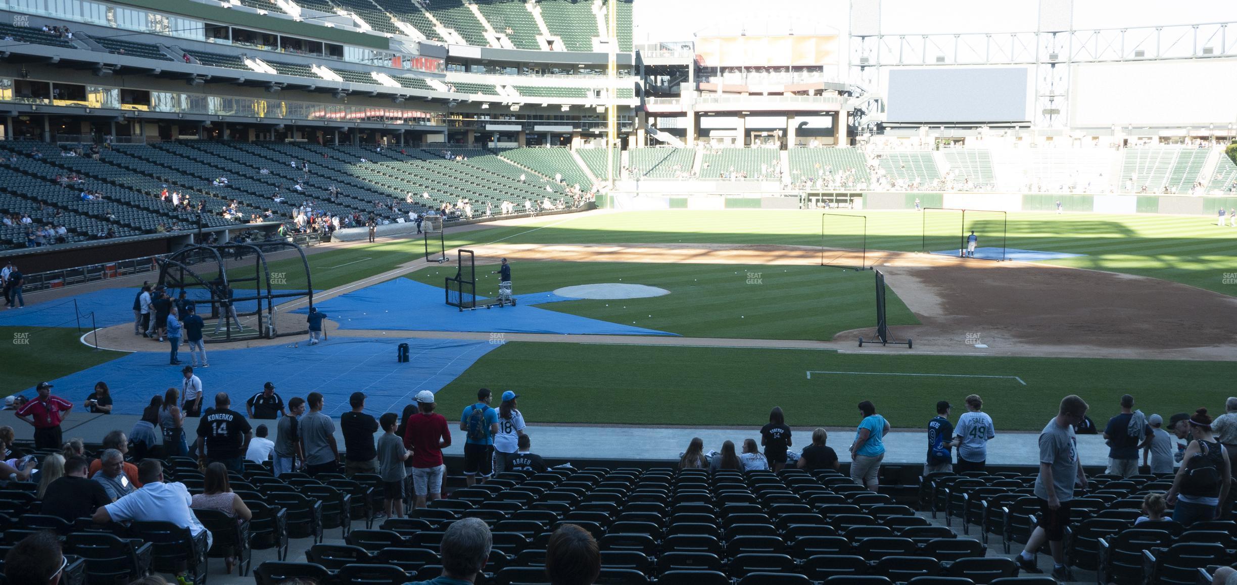 Seating view for Guaranteed Rate Field Section 125