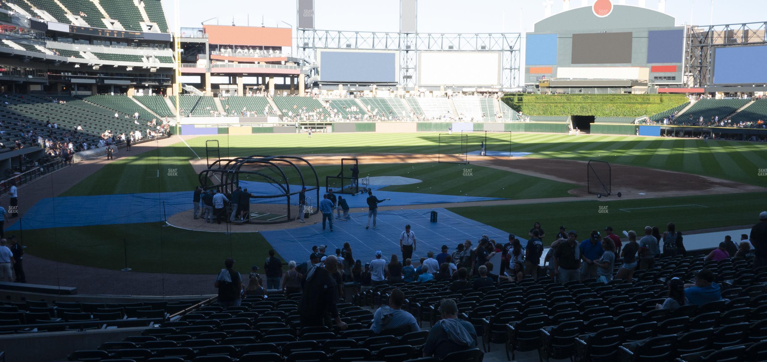 Seating view for Guaranteed Rate Field Section 129