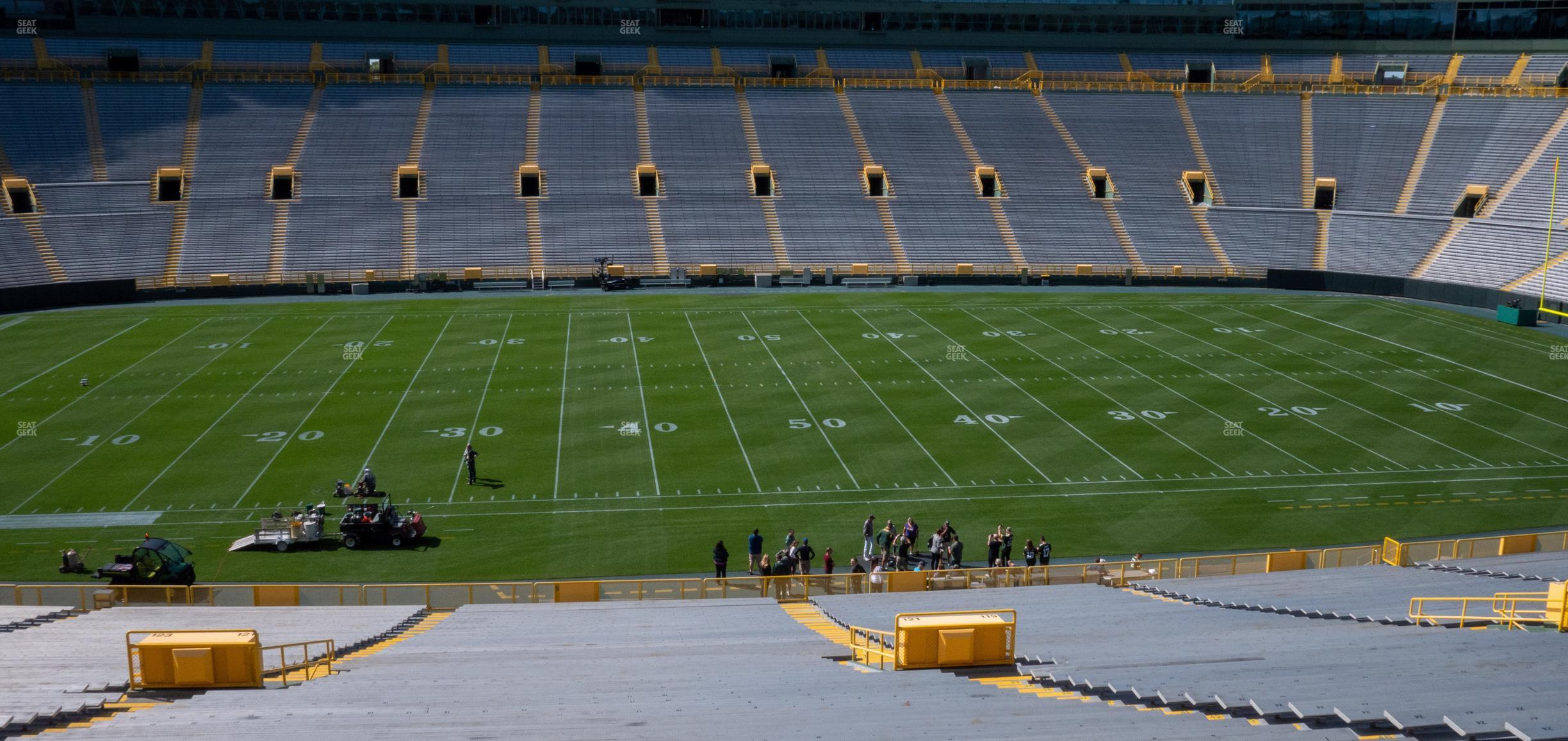 Seating view for Lambeau Field Section 121