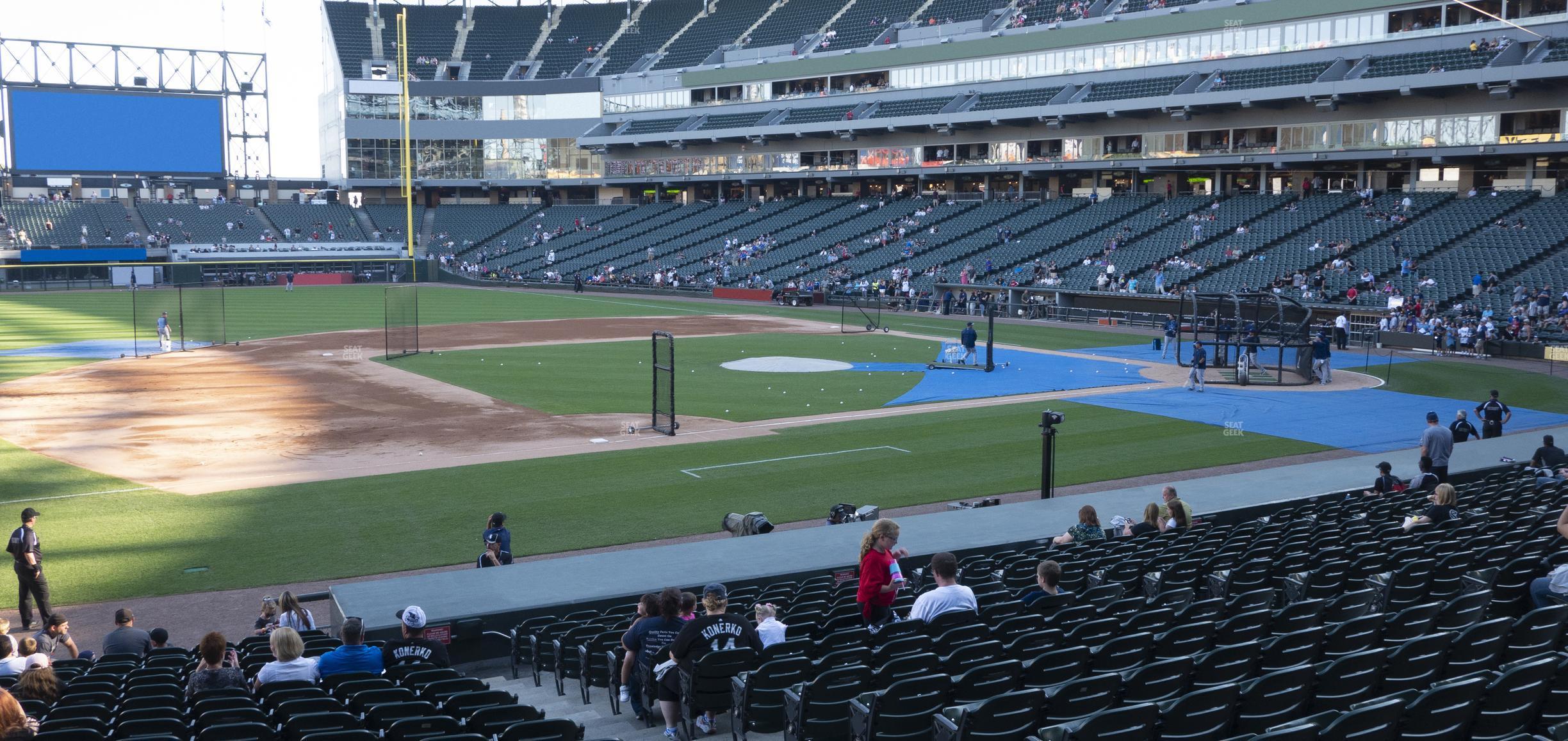 Seating view for Guaranteed Rate Field Section 143