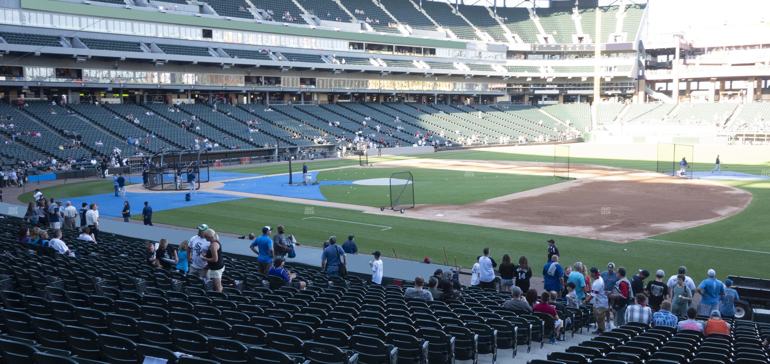 Seating view for Guaranteed Rate Field Section 120