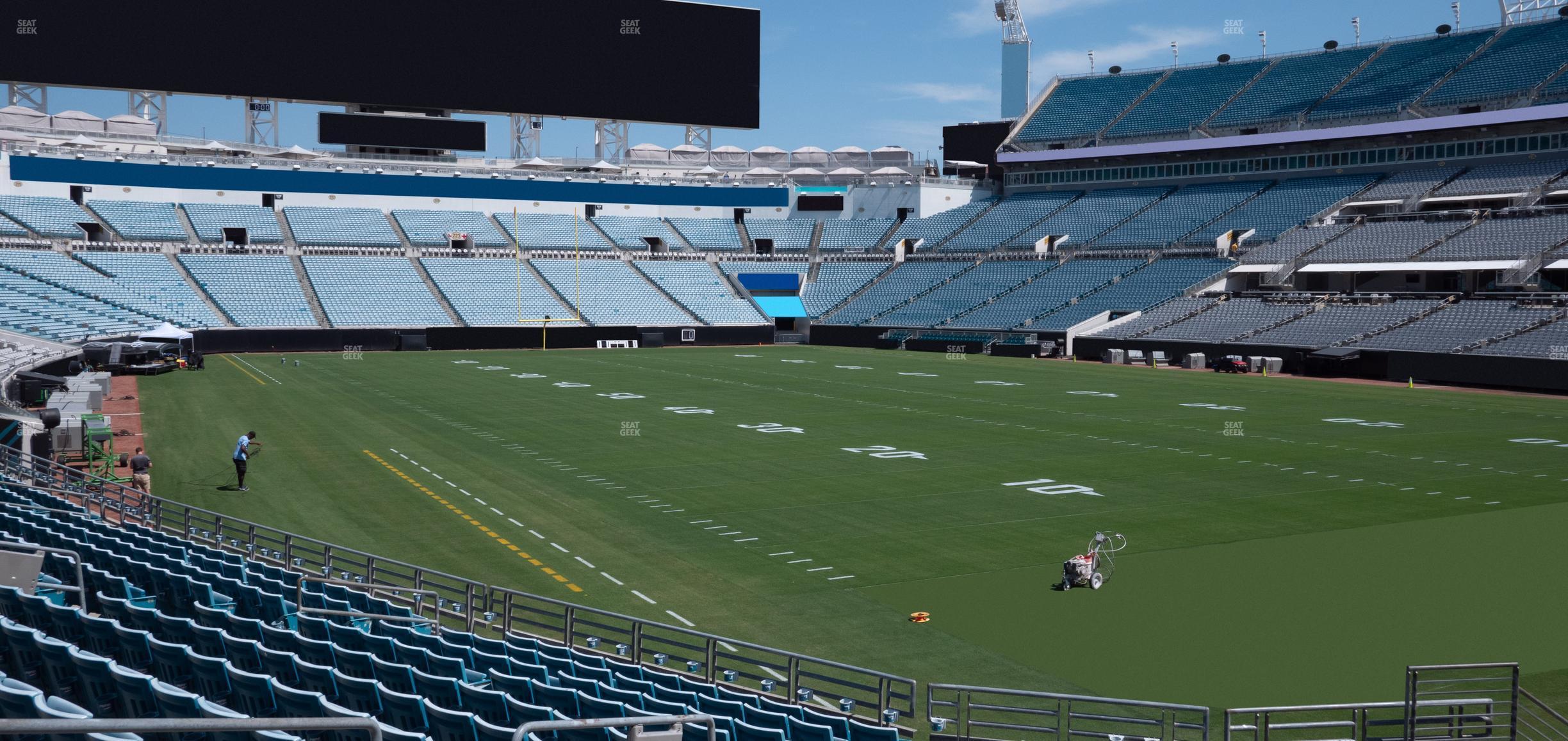 Seating view for EverBank Stadium Section 102