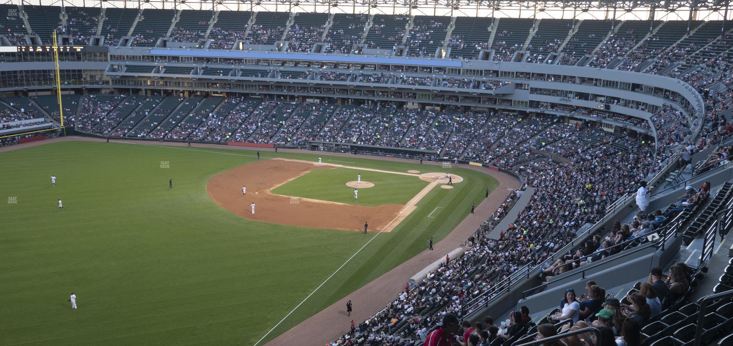 Seating view for Guaranteed Rate Field Section 555