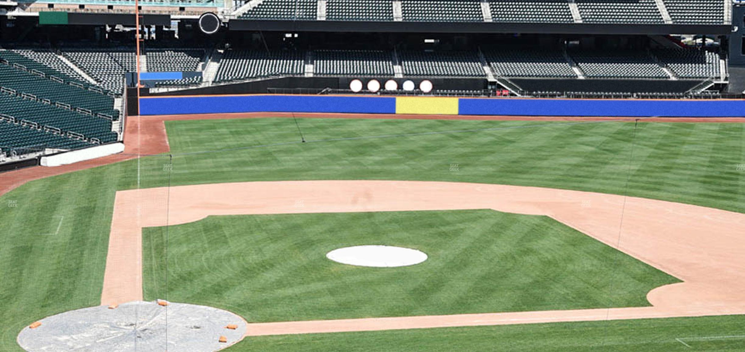 Seating view for Citi Field Section Empire Suite 215