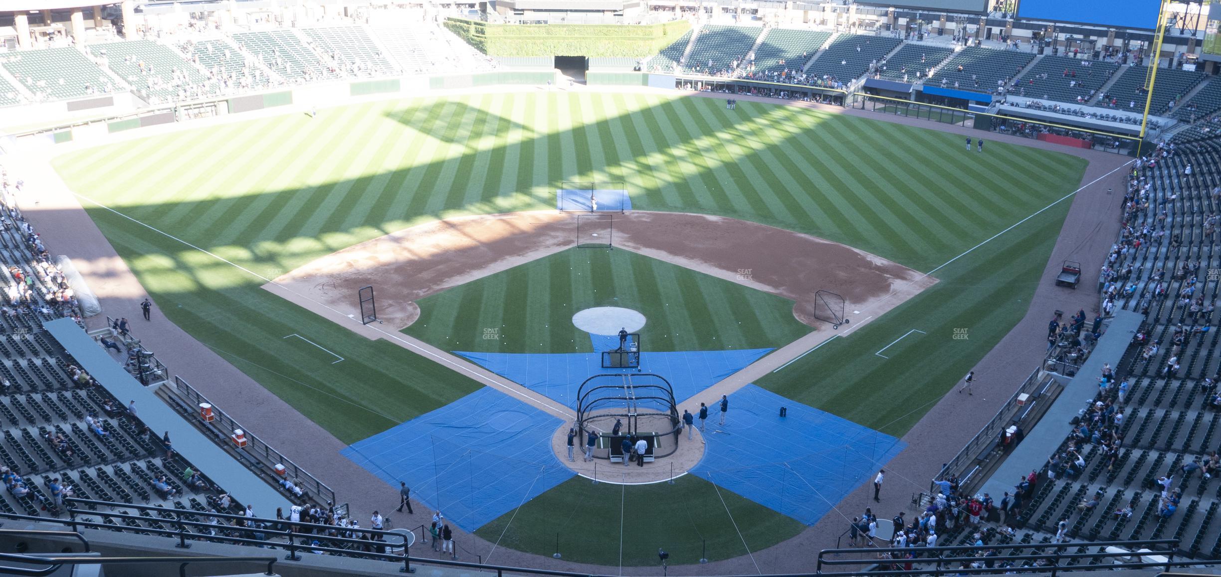 Seating view for Guaranteed Rate Field Section 533