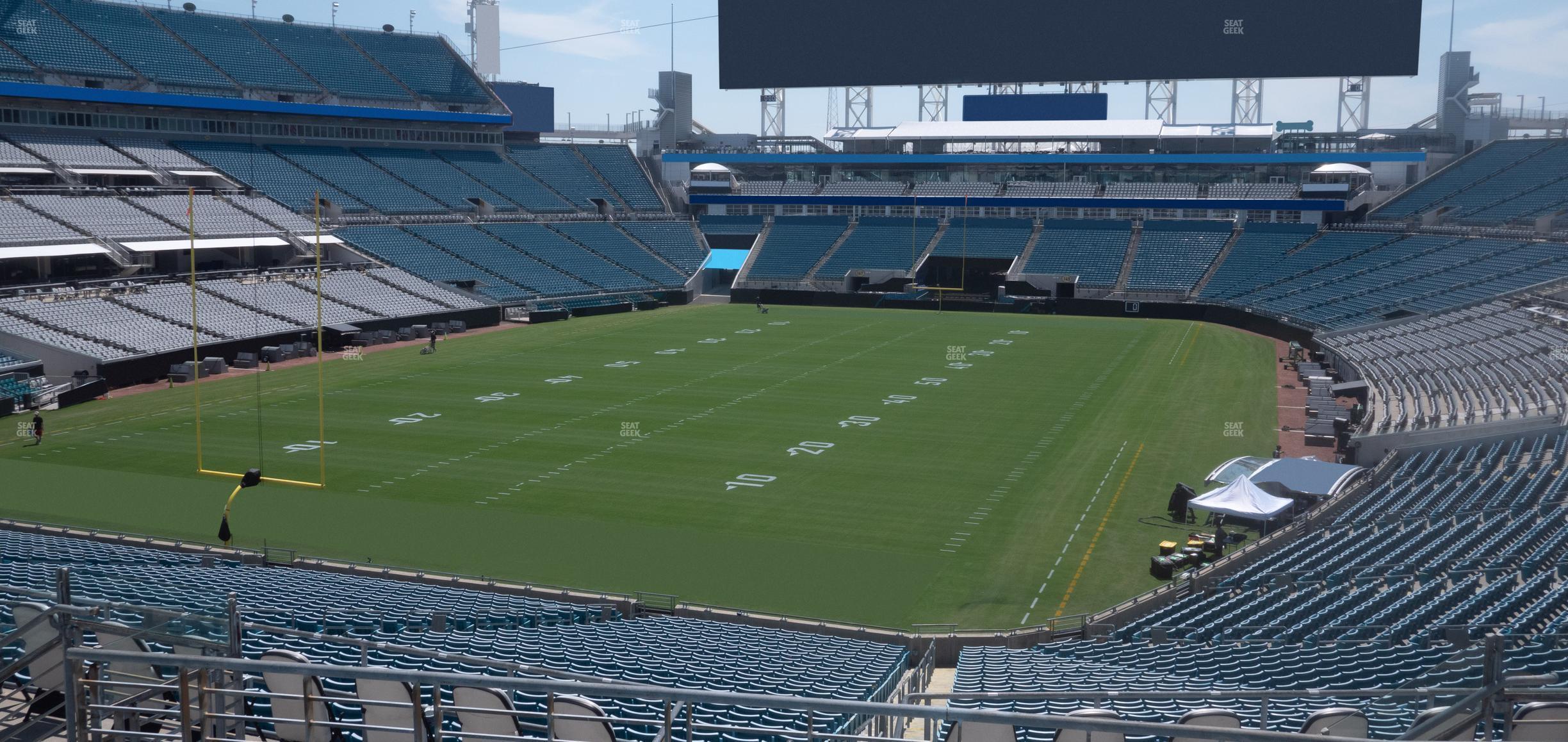 Seating view for EverBank Stadium Section 220