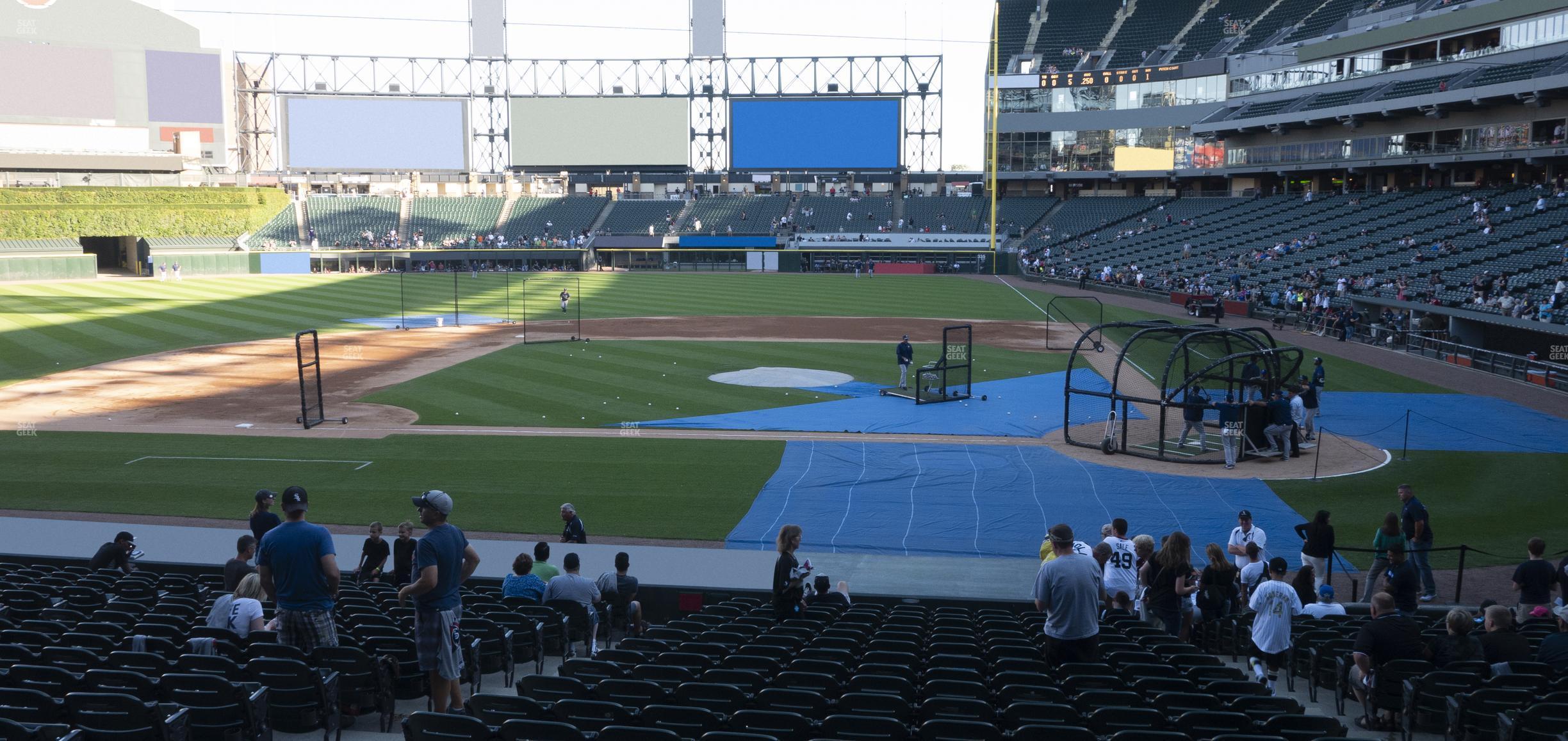 Seating view for Guaranteed Rate Field Section 137