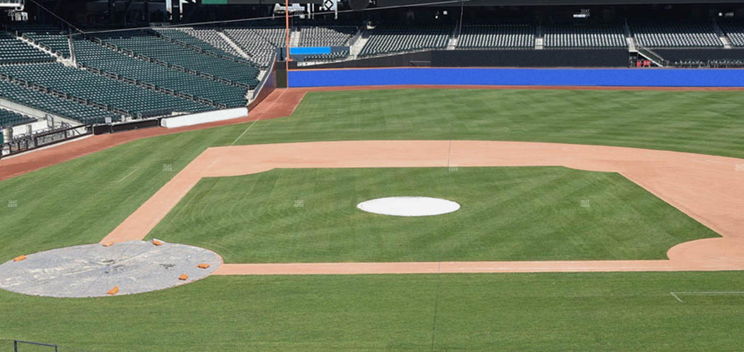 Seating view for Citi Field Section Hyundai Club 115