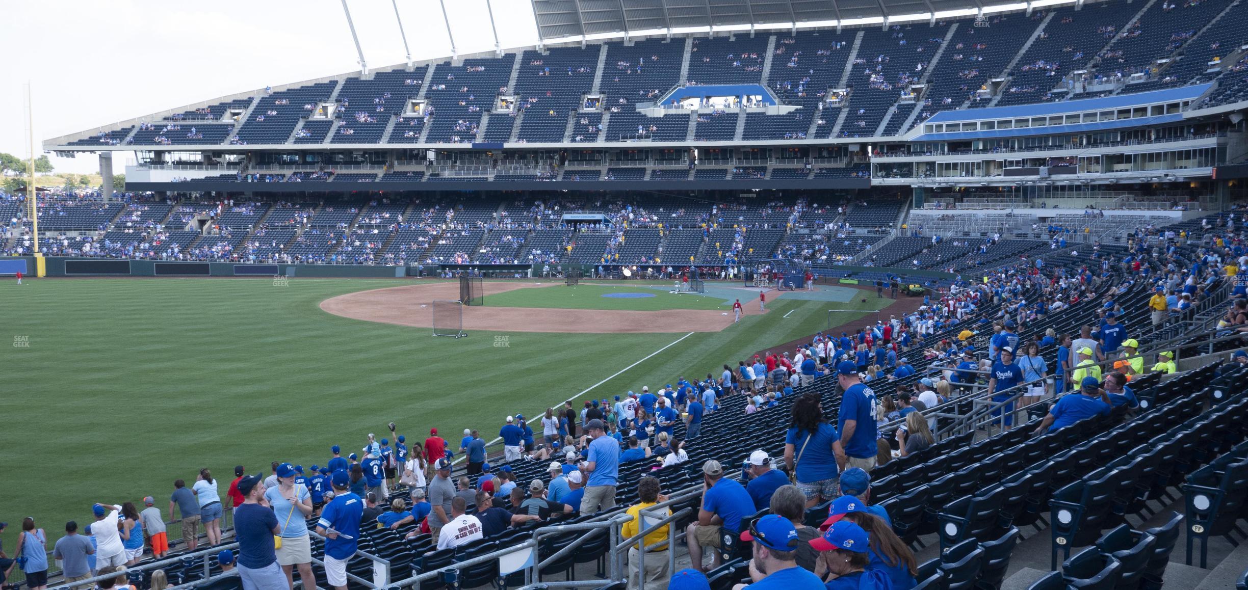 Seating view for Kauffman Stadium Section 208