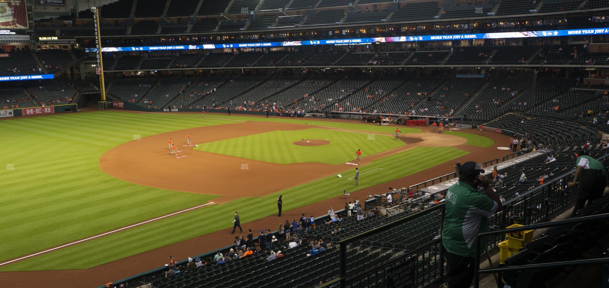 Seating view for Minute Maid Park Section 208