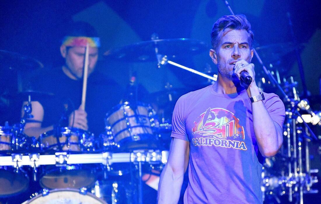 311 with AWOLNATION and Neon Trees
